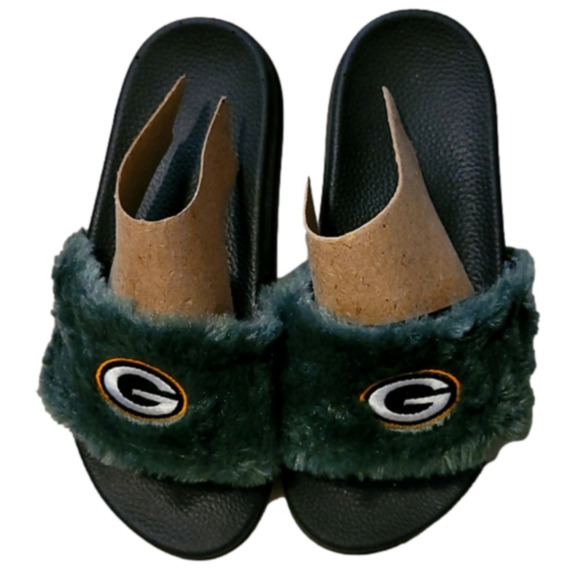 Unk Shoes - GREENBAY PACKERS SLIDES - VGUC 😍 - SIZE SMALL (5/6)